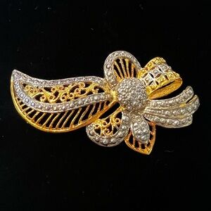 Vintage Marcasite Bow Brooch Two Tone Silver Gold Ribbon Pin